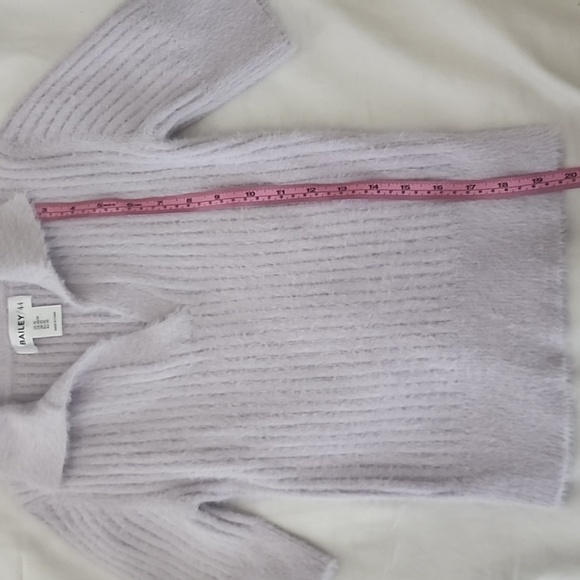 Bailey 44 Romantic Lilac Knit Elbow Sleeve V Neck Sweater Top - Picture 8 of 9